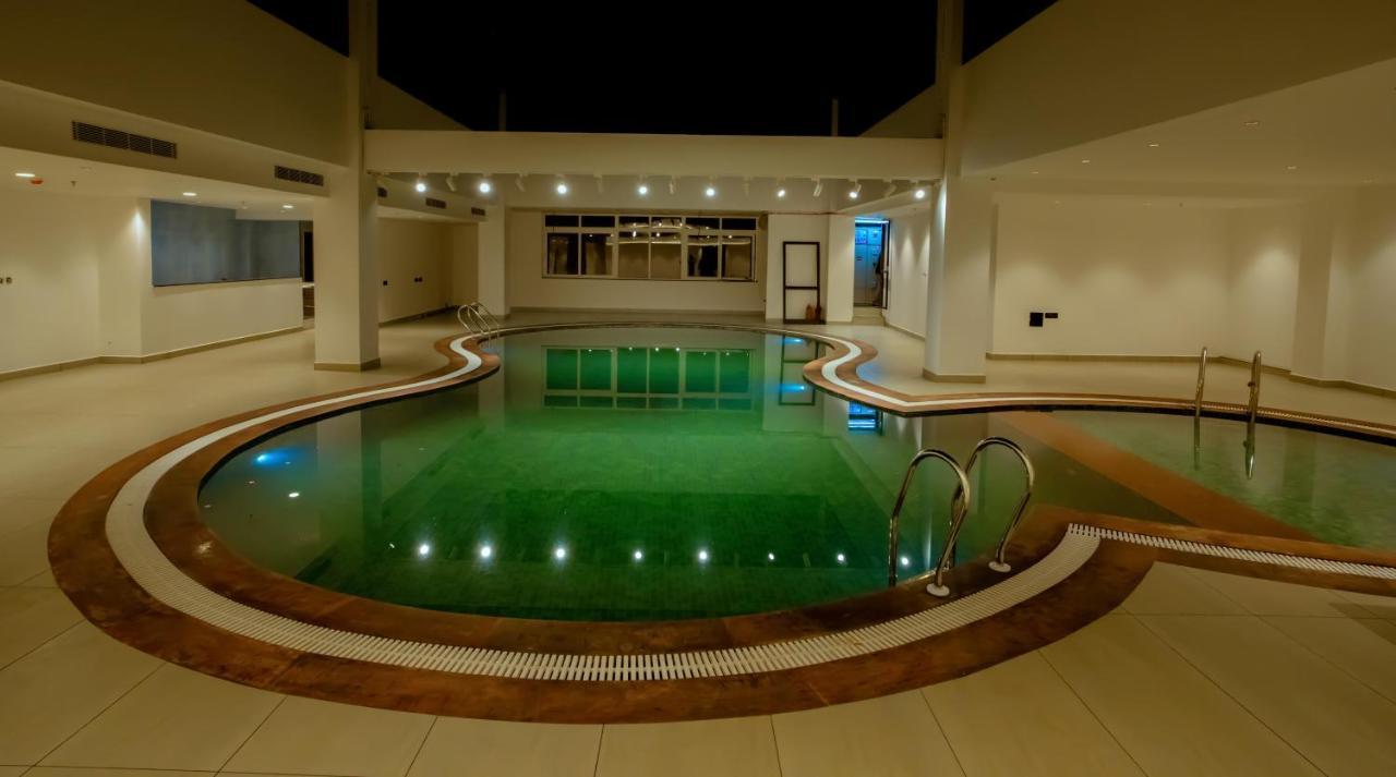 Beeza Clubhouse Otel Kottayam Dış mekan fotoğraf
