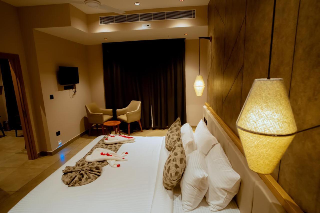 Beeza Clubhouse Otel Kottayam Dış mekan fotoğraf