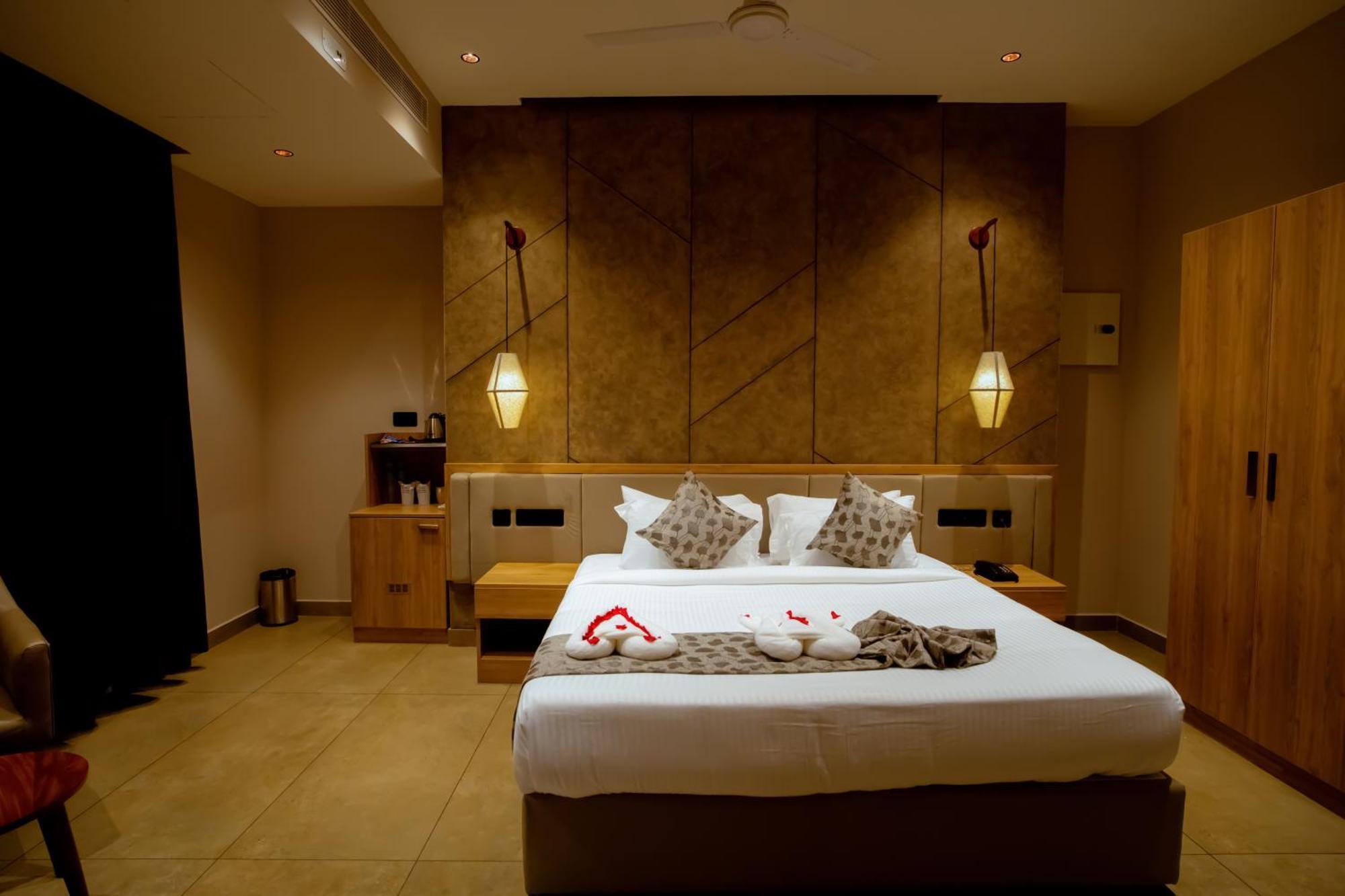 Beeza Clubhouse Otel Kottayam Dış mekan fotoğraf